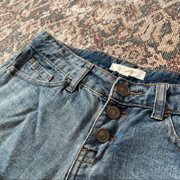 Springfield Jean Shorts - Picture 3 of 4